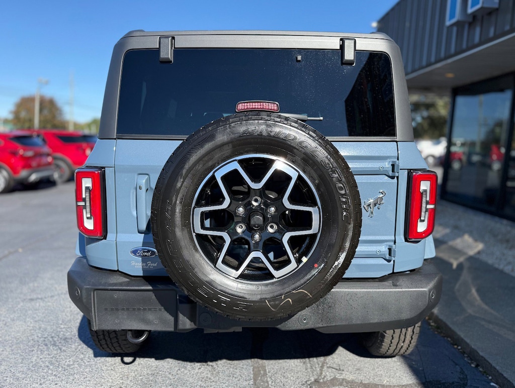 New 2025 Ford Bronco Outer Banks SUV