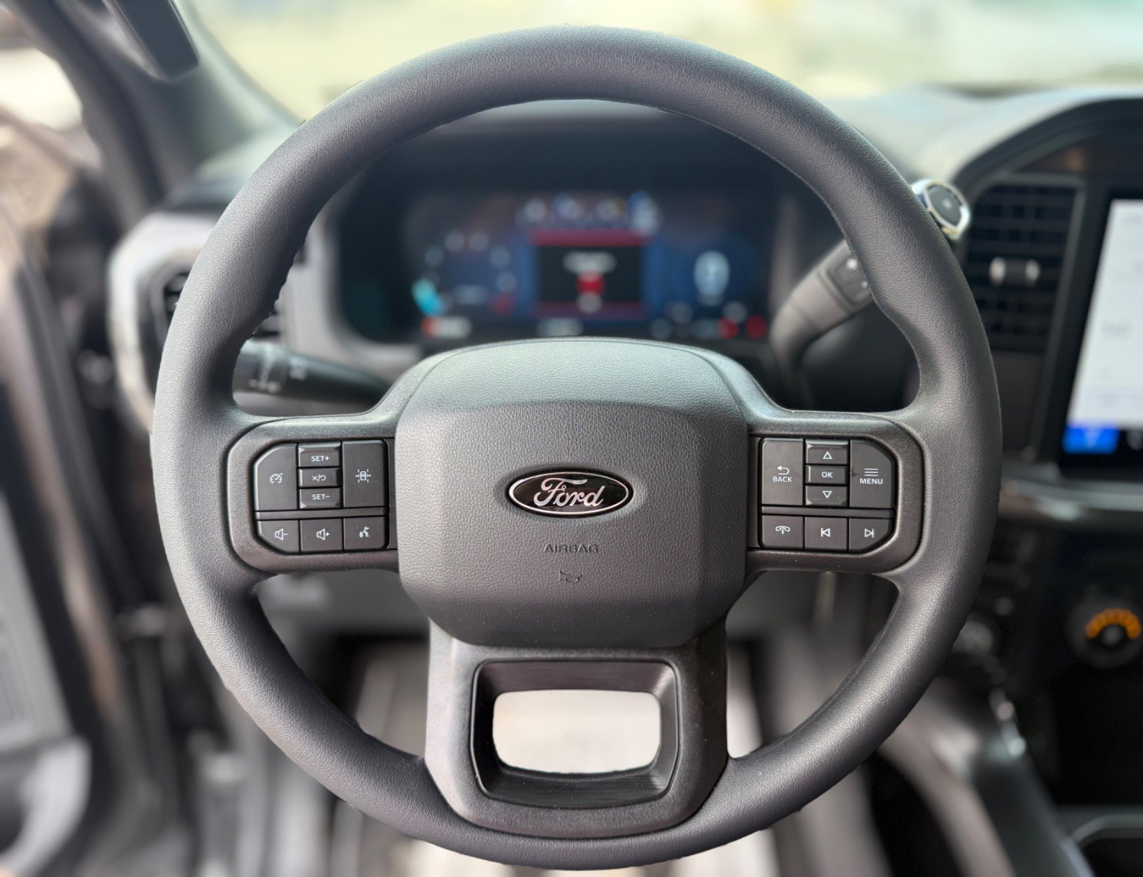2025 Ford F-150 STX - Photo 8