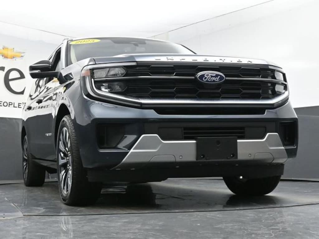 Used 2025 Ford Expedition Max Platinum SUV