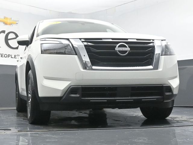 Used 2025 Nissan Pathfinder SV SUV