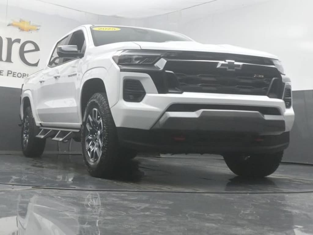 Used 2025 Chevrolet Colorado Z71 Truck Crew Cab