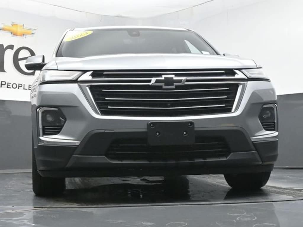 Used 2023 Chevrolet Traverse LT Leather SUV