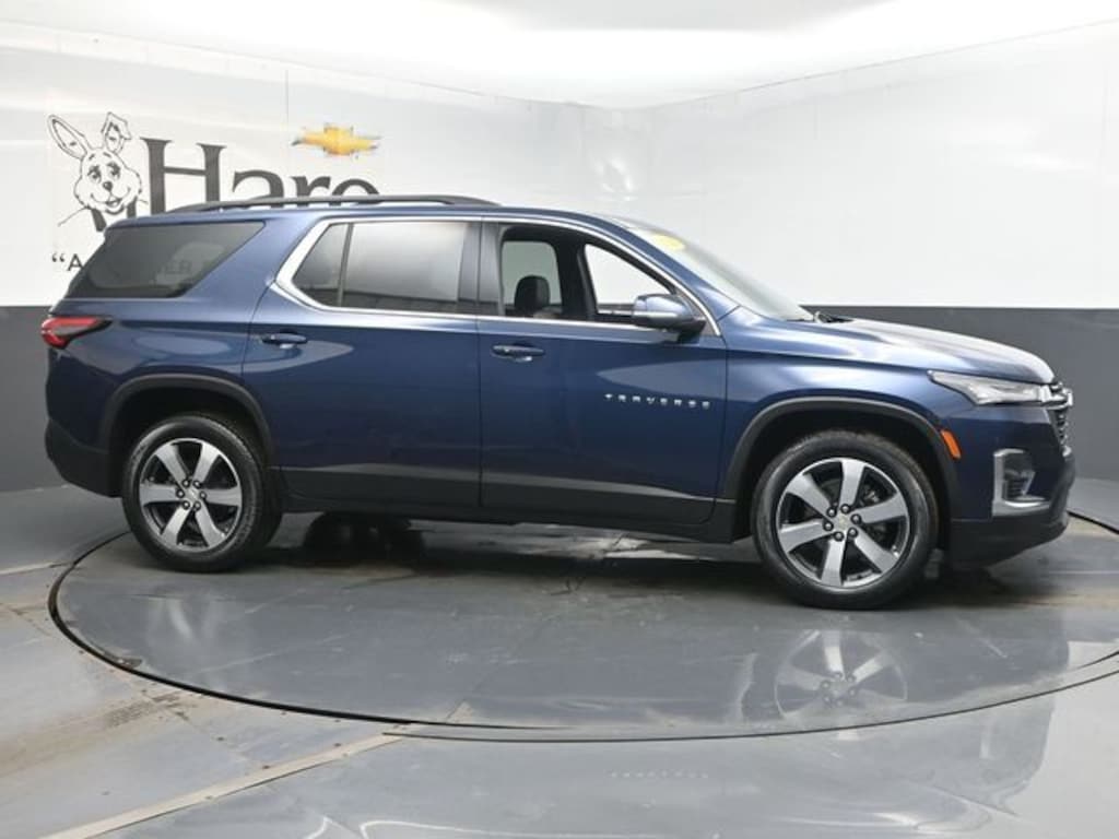 Used 2023 Chevrolet Traverse LT Leather SUV