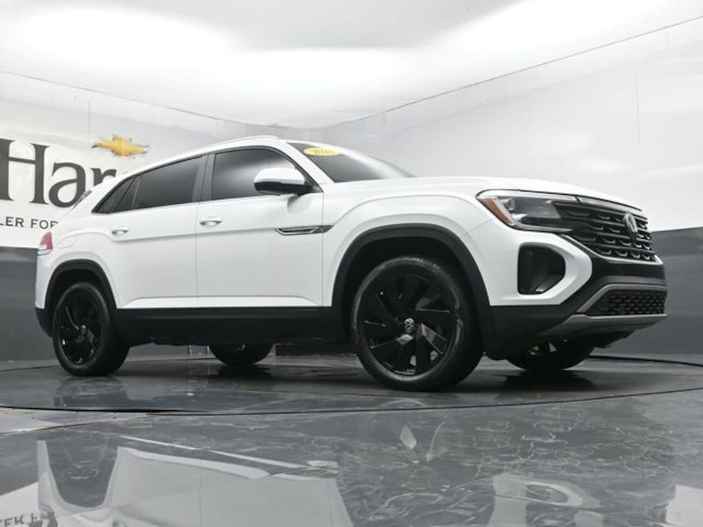 Used 2024 Volkswagen Atlas Cross Sport 2.0T SE w/Technology SUV