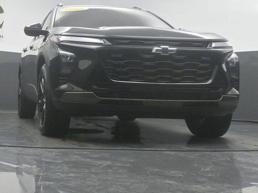 Used 2025 Chevrolet Trax ACTIV SUV