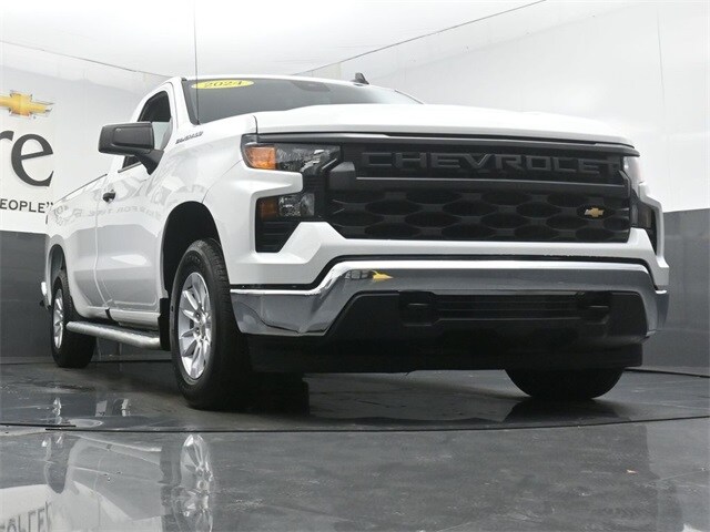 2024 Chevrolet Silverado 1500 Work Truck photo 3