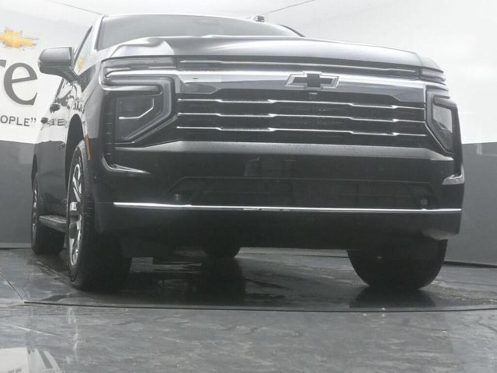 New 2026 Chevrolet Suburban LT SUV