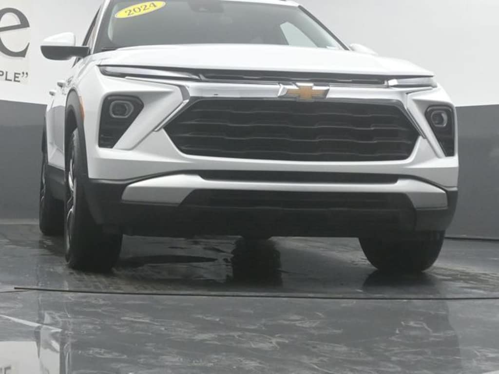 Used 2024 Chevrolet Trailblazer LT SUV