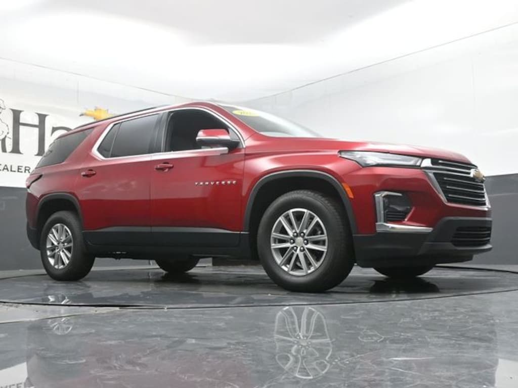 Used 2023 Chevrolet Traverse LT Cloth w/1LT SUV