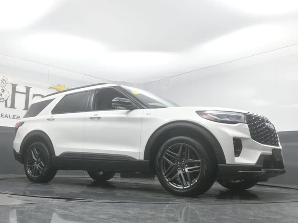 Used 2025 Ford Explorer ST-Line SUV