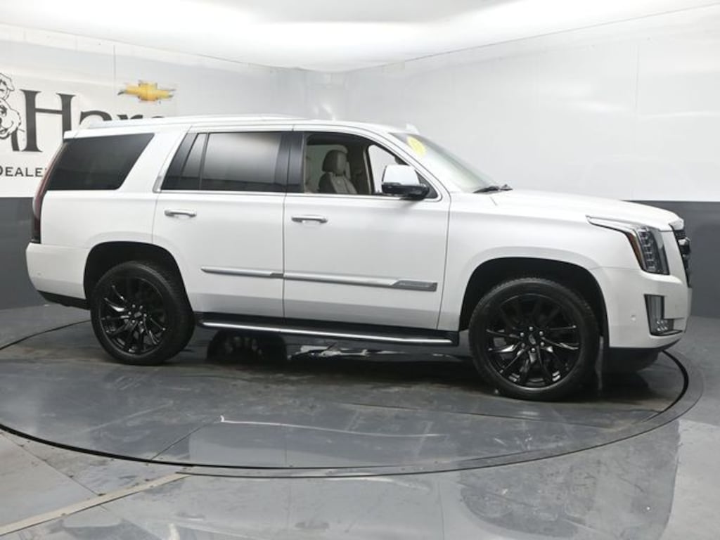 Used 2019 CADILLAC Escalade Luxury SUV