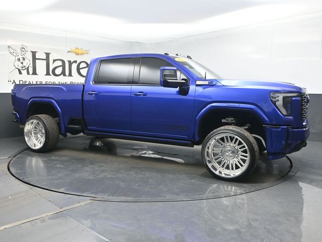 2025 GMC Sierra 4WD Crew Cab Standard Box Denali's photo