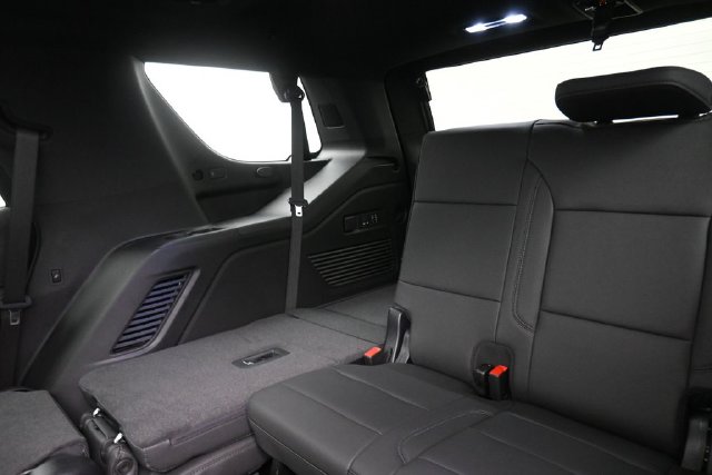 2026 Chevrolet Tahoe Z71 - Photo 9
