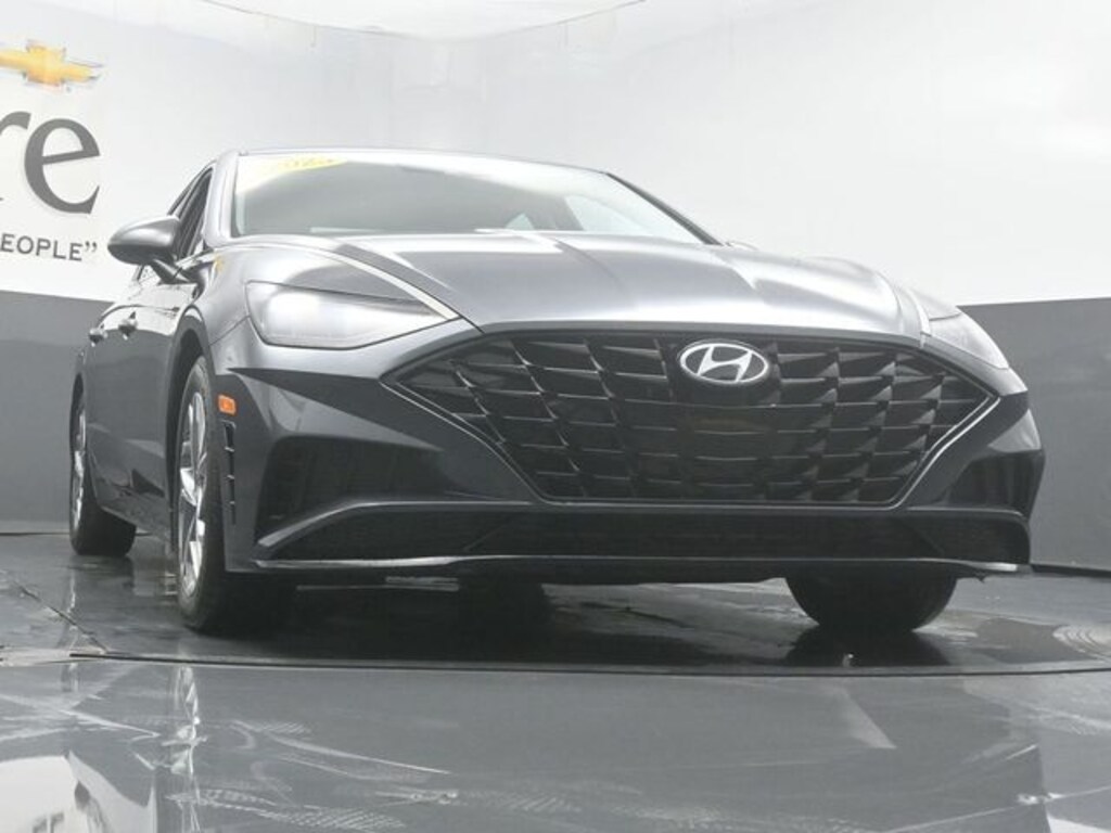 Used 2023 Hyundai Sonata SEL Sedan