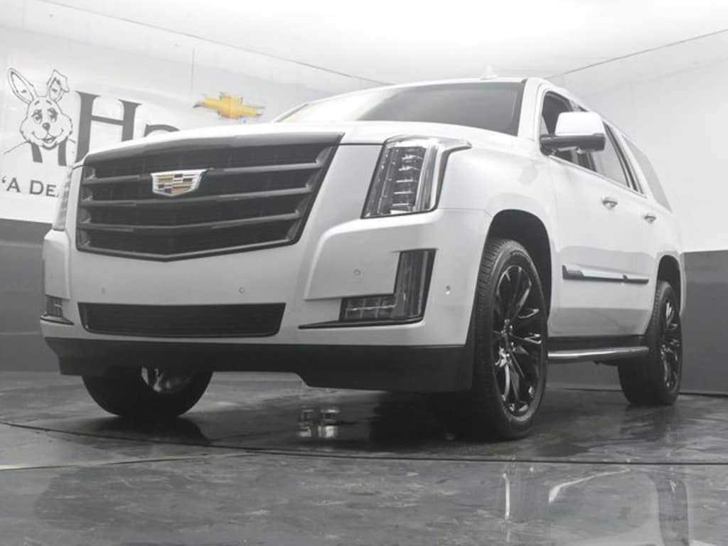 Used 2019 CADILLAC Escalade Luxury SUV