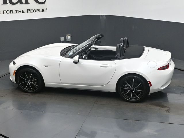 2024 Mazda MX-5 Miata Grand Touring - Photo 42