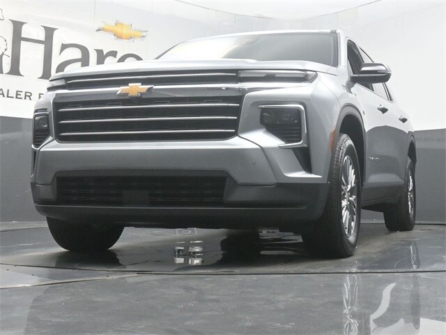 2025 Chevrolet Traverse photo 4
