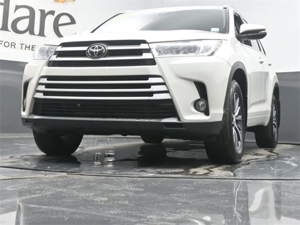 Used 2018 Toyota Highlander SUV