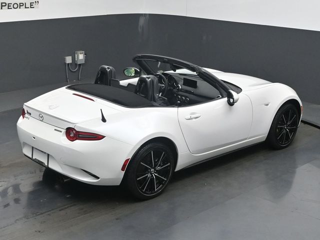 2024 Mazda MX-5 Miata Grand Touring - Photo 39