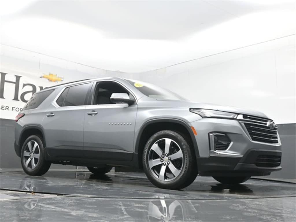 Used 2023 Chevrolet Traverse LT Leather SUV