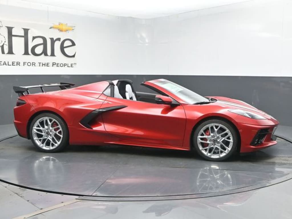 New 2027 Chevrolet Corvette Stingray w/2LT Convertible