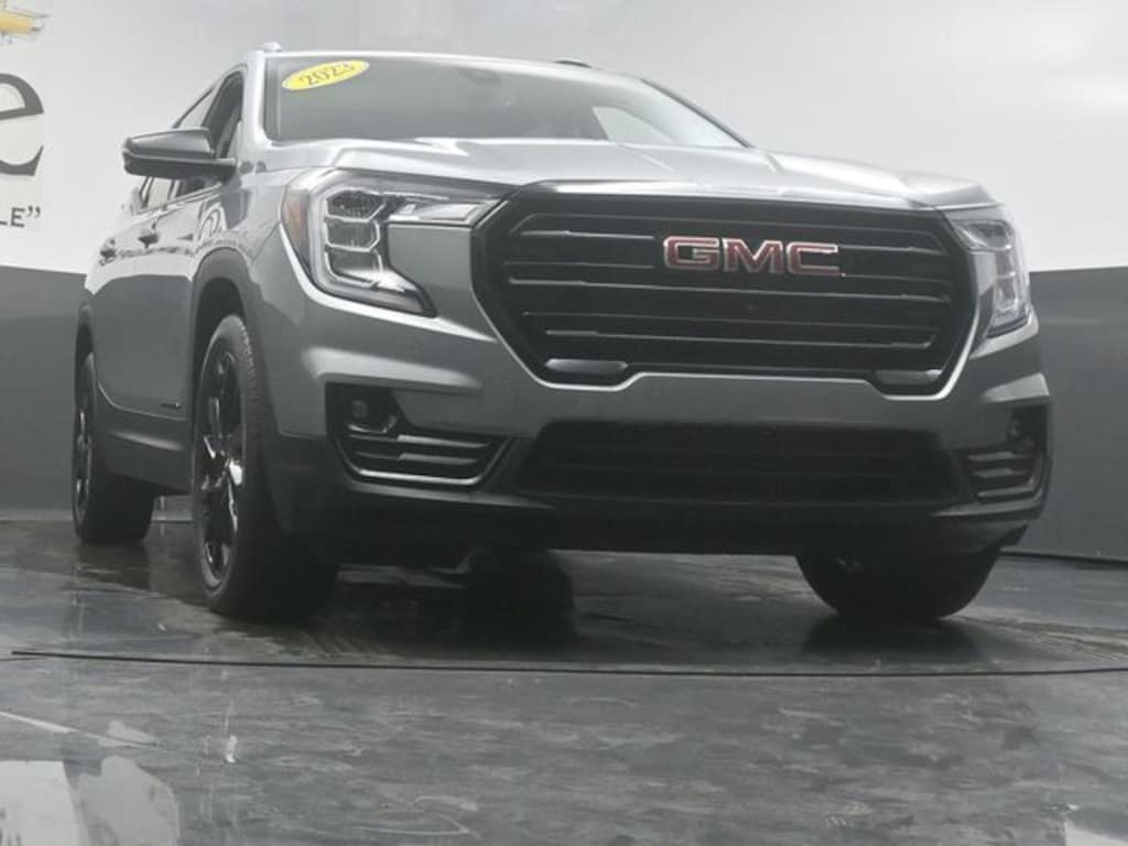 Used 2023 GMC Terrain SLT SUV