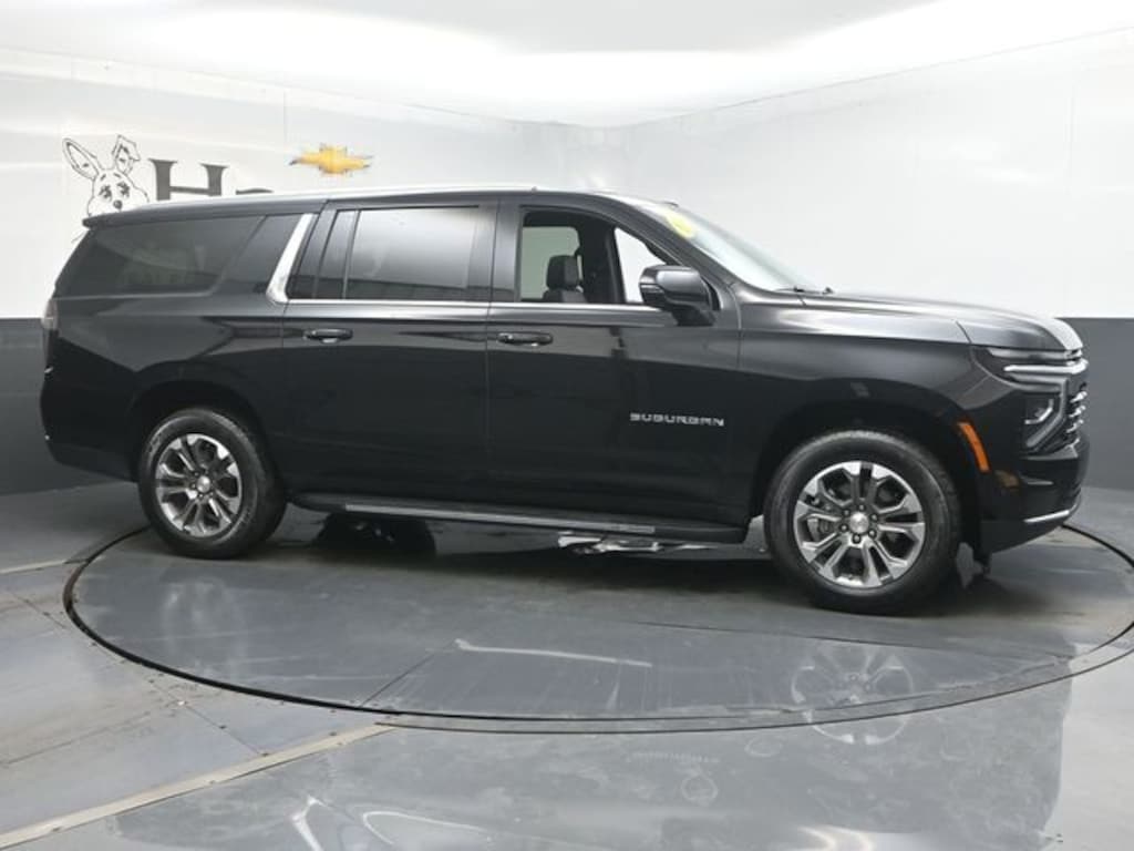 Used 2025 Chevrolet Suburban LT SUV