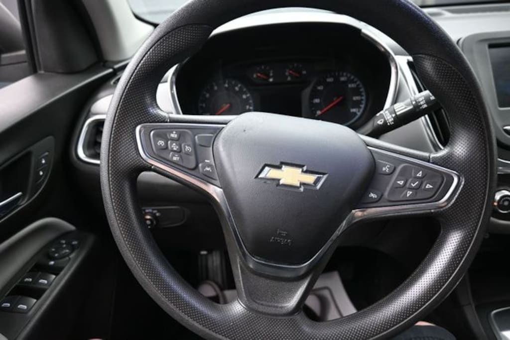 Used 2021 Chevrolet Equinox LS w/1LS SUV
