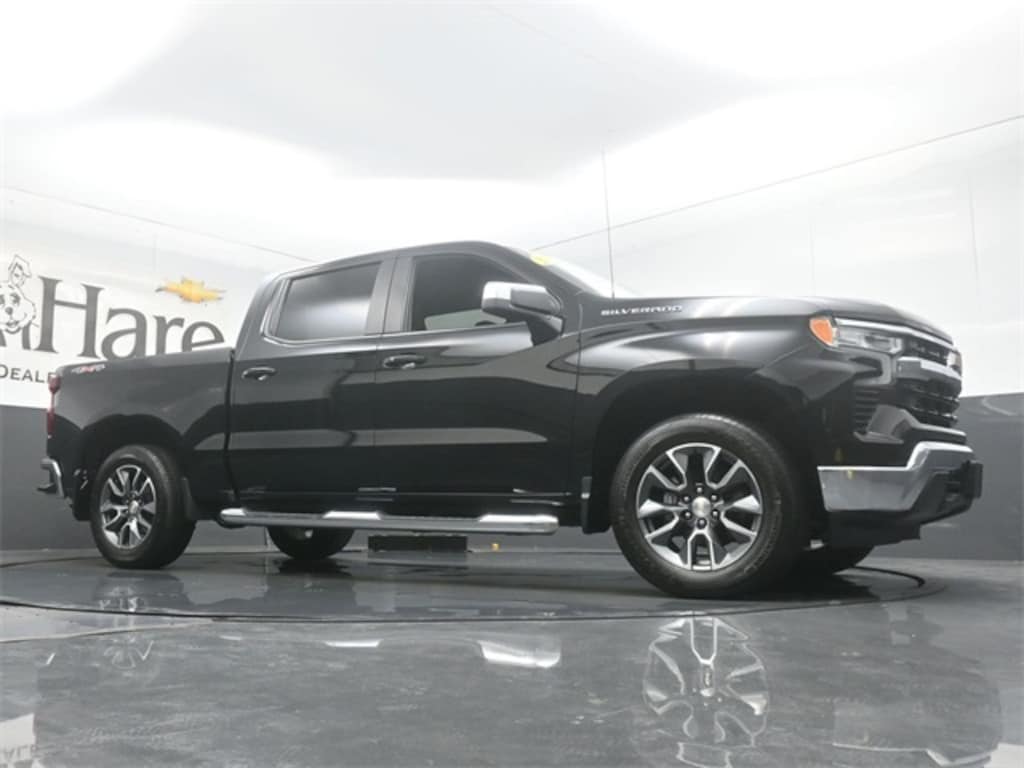 Used 2023 Chevrolet Silverado 1500 LT w/1LT Truck Crew Cab