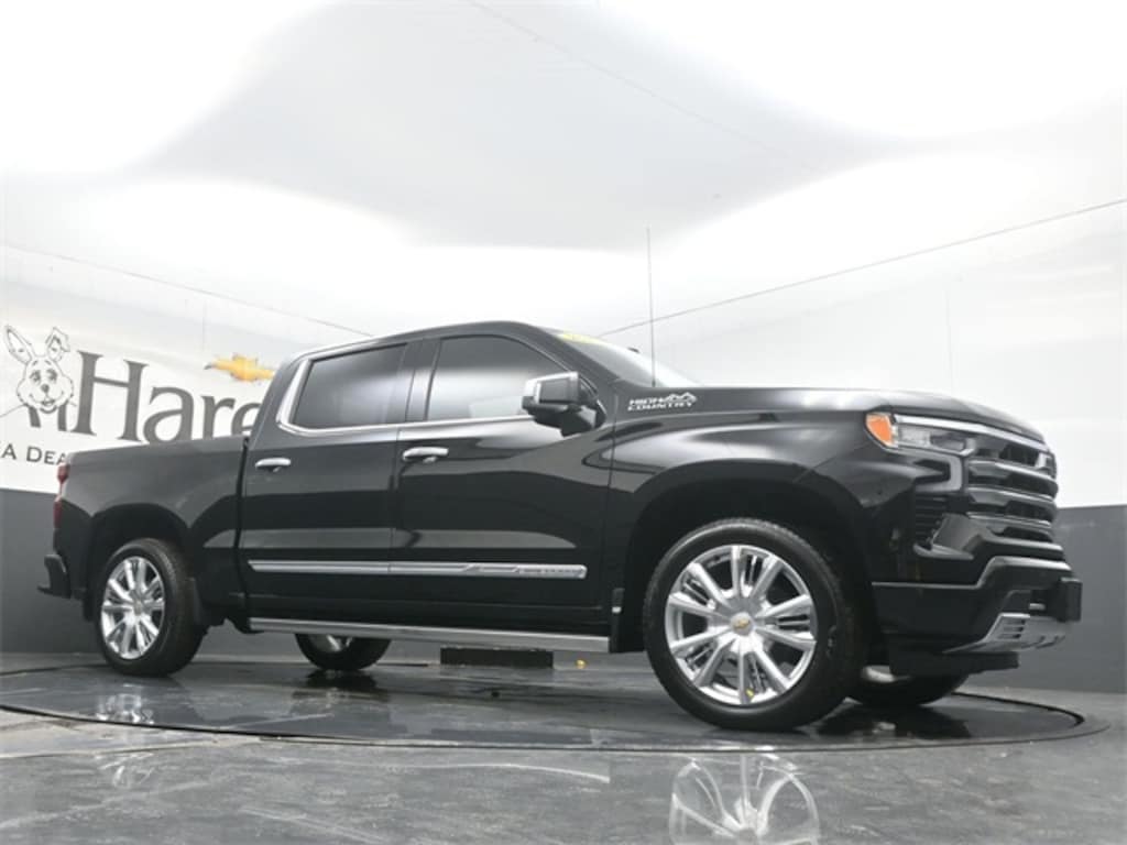 Used 2025 Chevrolet Silverado 1500 High Country Truck Crew Cab