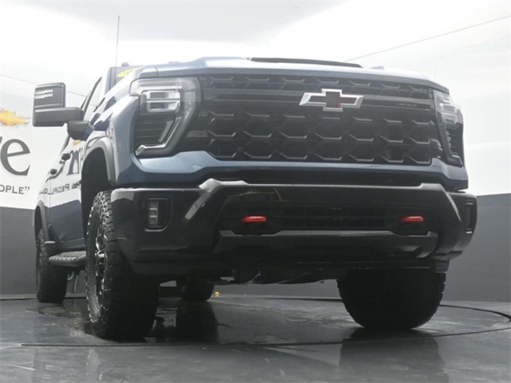 Used 2024 Chevrolet Silverado 2500 HD ZR2 Truck Crew Cab