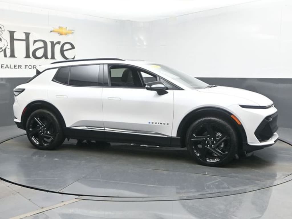 Used 2025 Chevrolet Equinox EV RS SUV