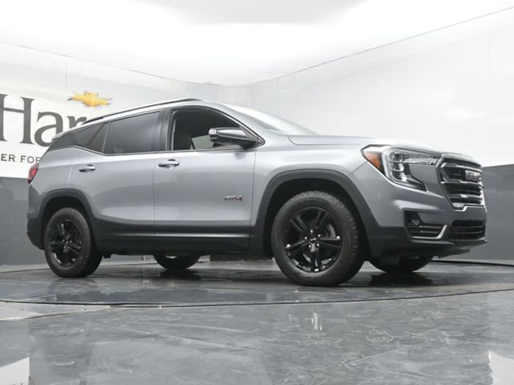 Used 2024 GMC Terrain AT4 SUV