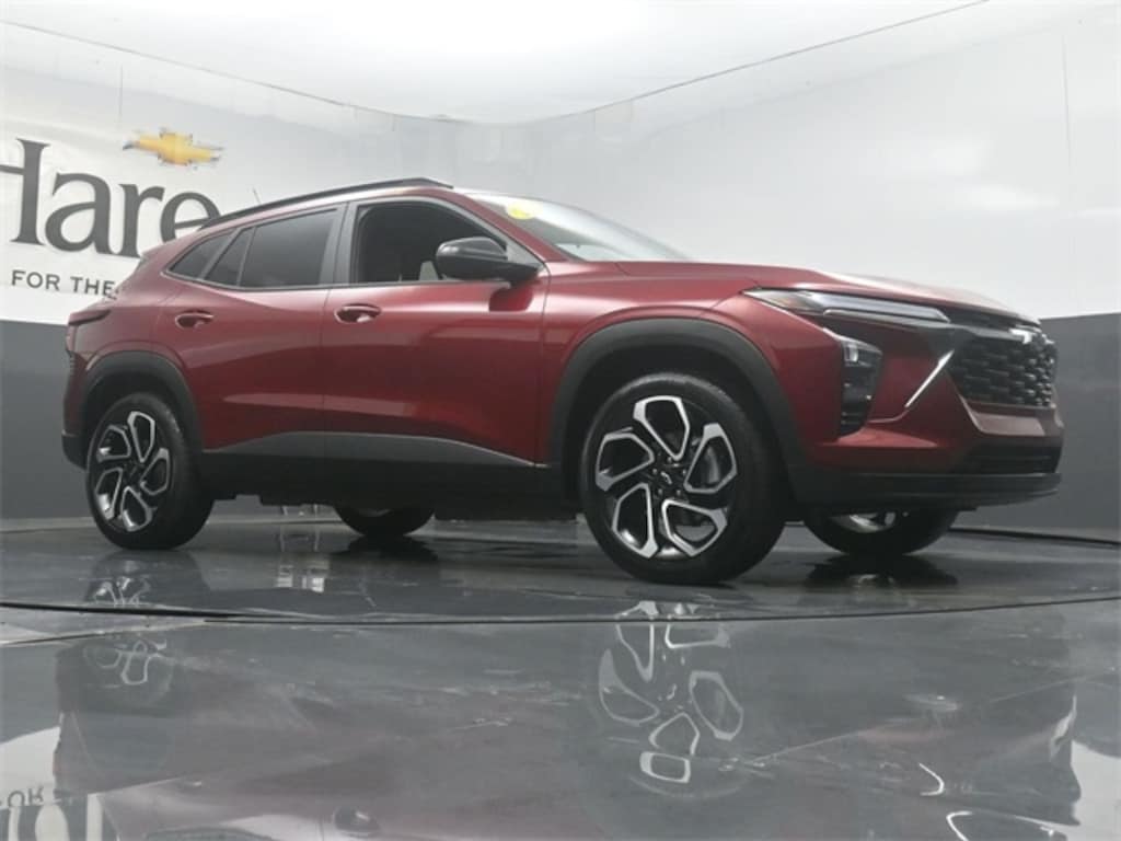 Used 2025 Chevrolet Trax 2RS SUV