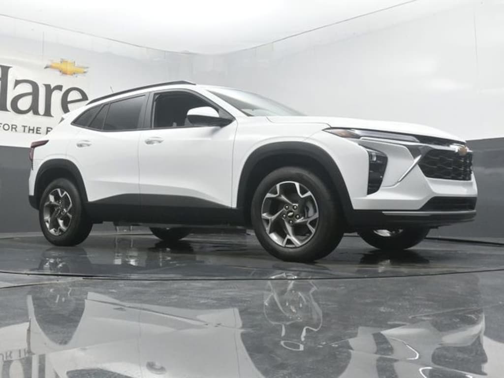 Used 2025 Chevrolet Trax LT SUV