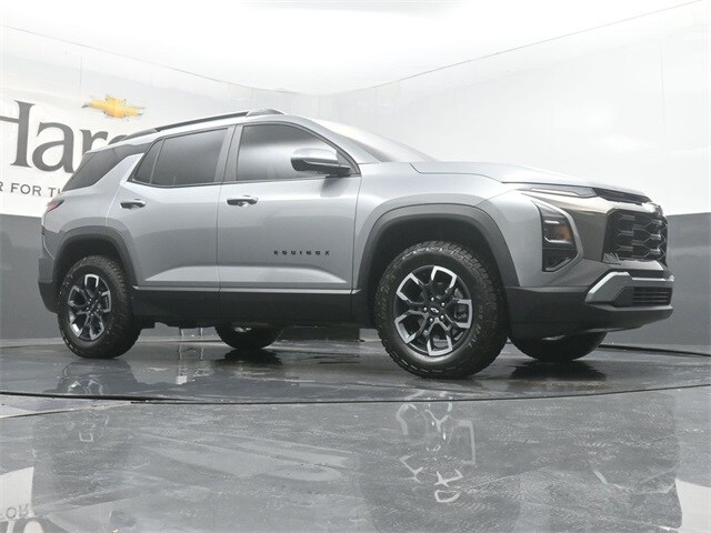 2025 Chevrolet Equinox ACTIV photo 2