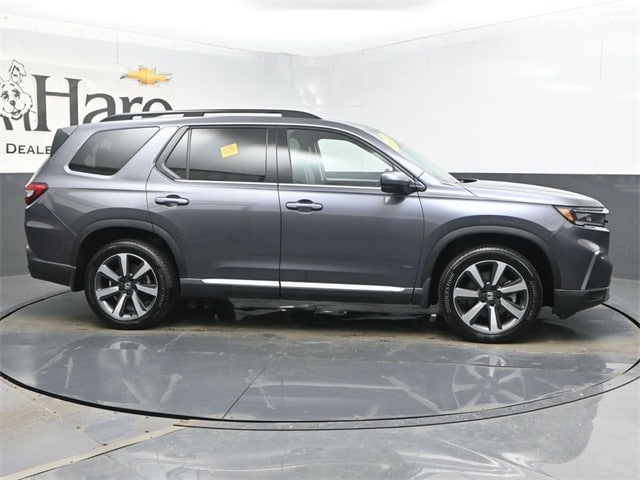 2025 Honda Pilot Touring's photo