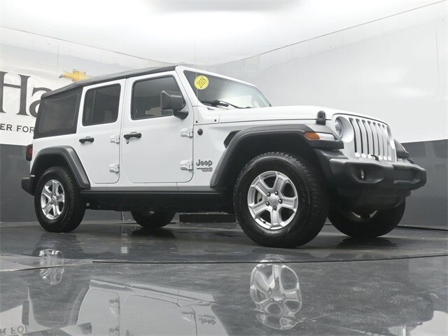 2018 Jeep Wrangler Unlimited Sport S photo 2