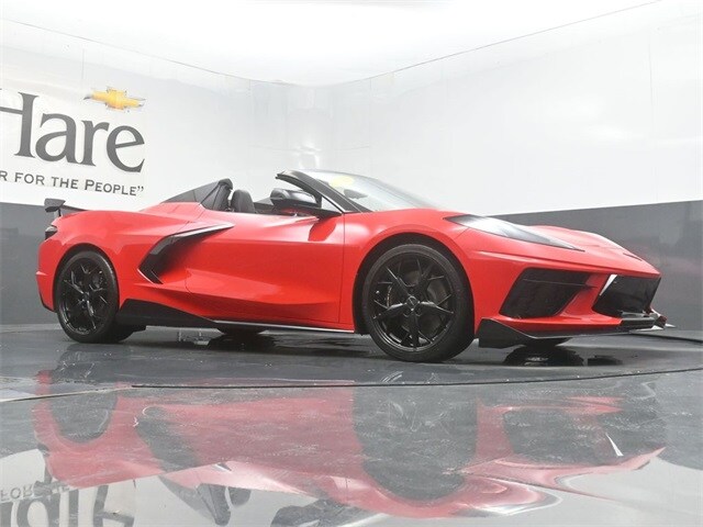 2023 Chevrolet Corvette Stingray 2LT Convertible photo 2