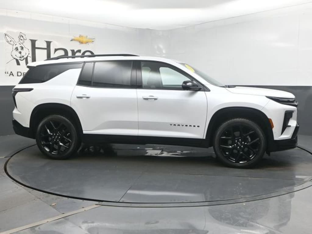 Used 2024 Chevrolet Traverse RS SUV