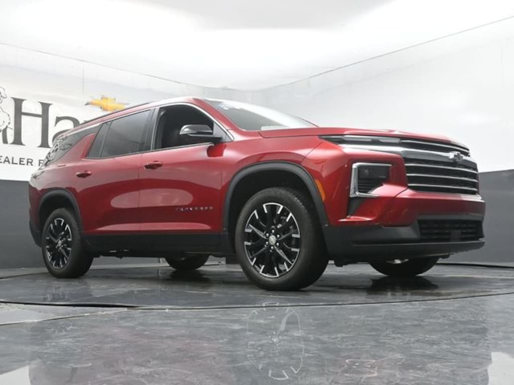 Certified 2025 Chevrolet Traverse LT SUV