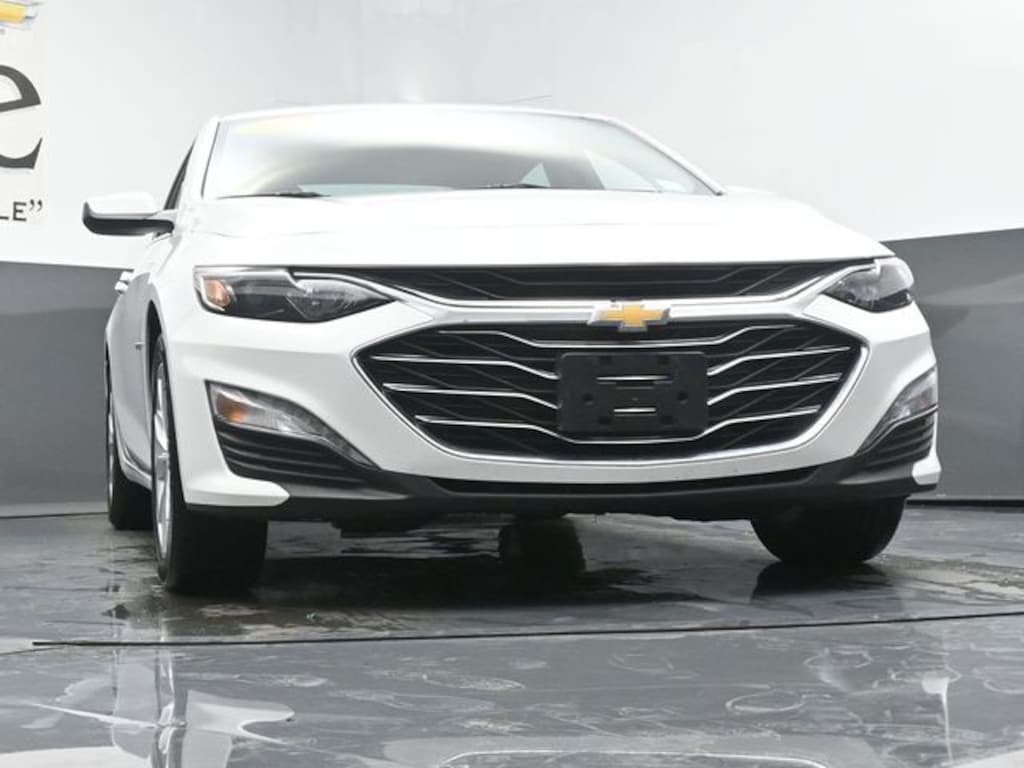 Used 2025 Chevrolet Malibu 1LT Sedan