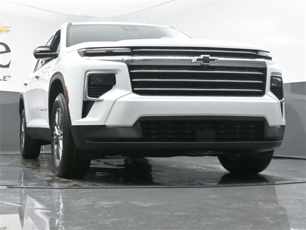 New 2025 Chevrolet Traverse LT SUV