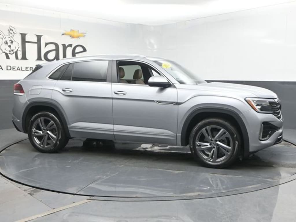 Used 2024 Volkswagen Atlas Cross Sport 2.0T SEL R-Line SUV