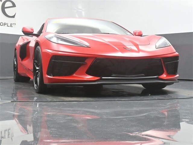 2020 Chevrolet Corvette Stingray 3LT Coupe photo 3