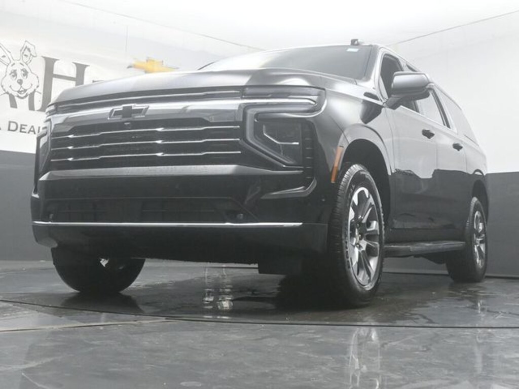 New 2026 Chevrolet Suburban LT SUV