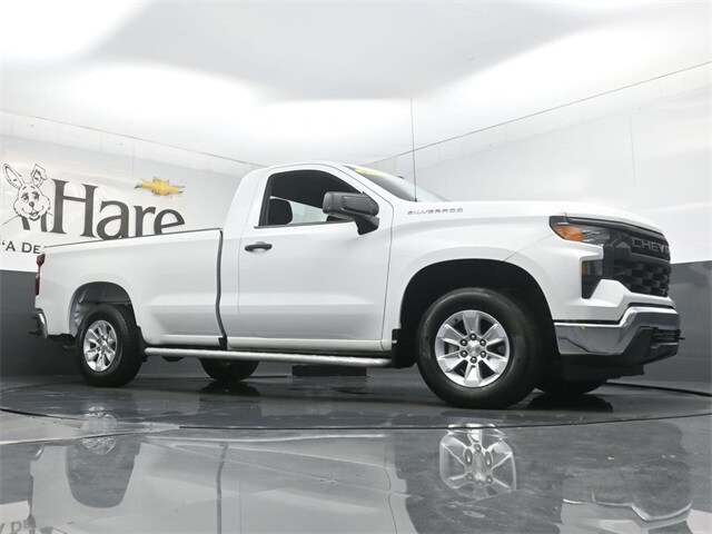 2024 Chevrolet Silverado 1500 Work Truck photo 2