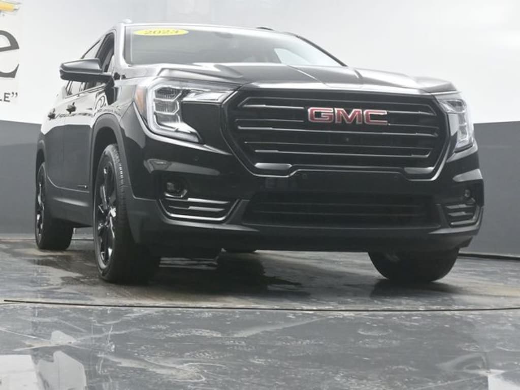 Used 2023 GMC Terrain SLT SUV