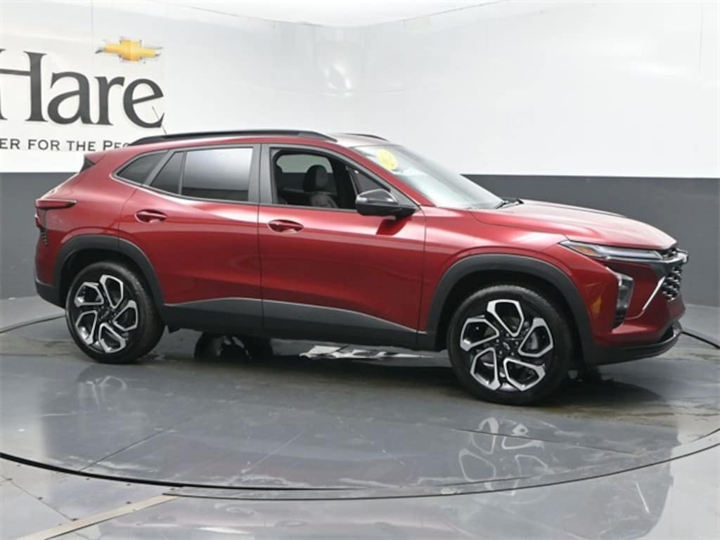 Used 2025 Chevrolet Trax 2RS SUV