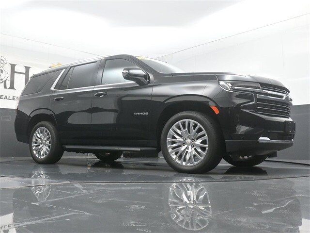 2023 Chevrolet Tahoe LT photo 2